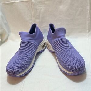 Slow Man Slip-On Running Shoes in Lilac Size 8 NWOT